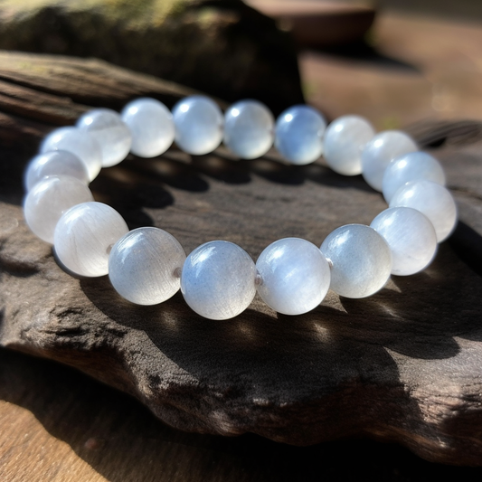 Moonstone Bracelet - Gentle, Charm, Charismatic
